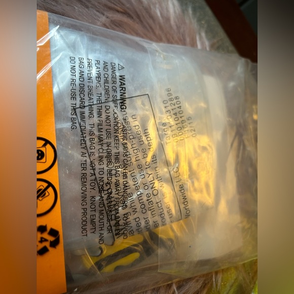 NIP Peanuts Woodstock inflatable beach ball 17.5" diameter - Picture 6 of 6